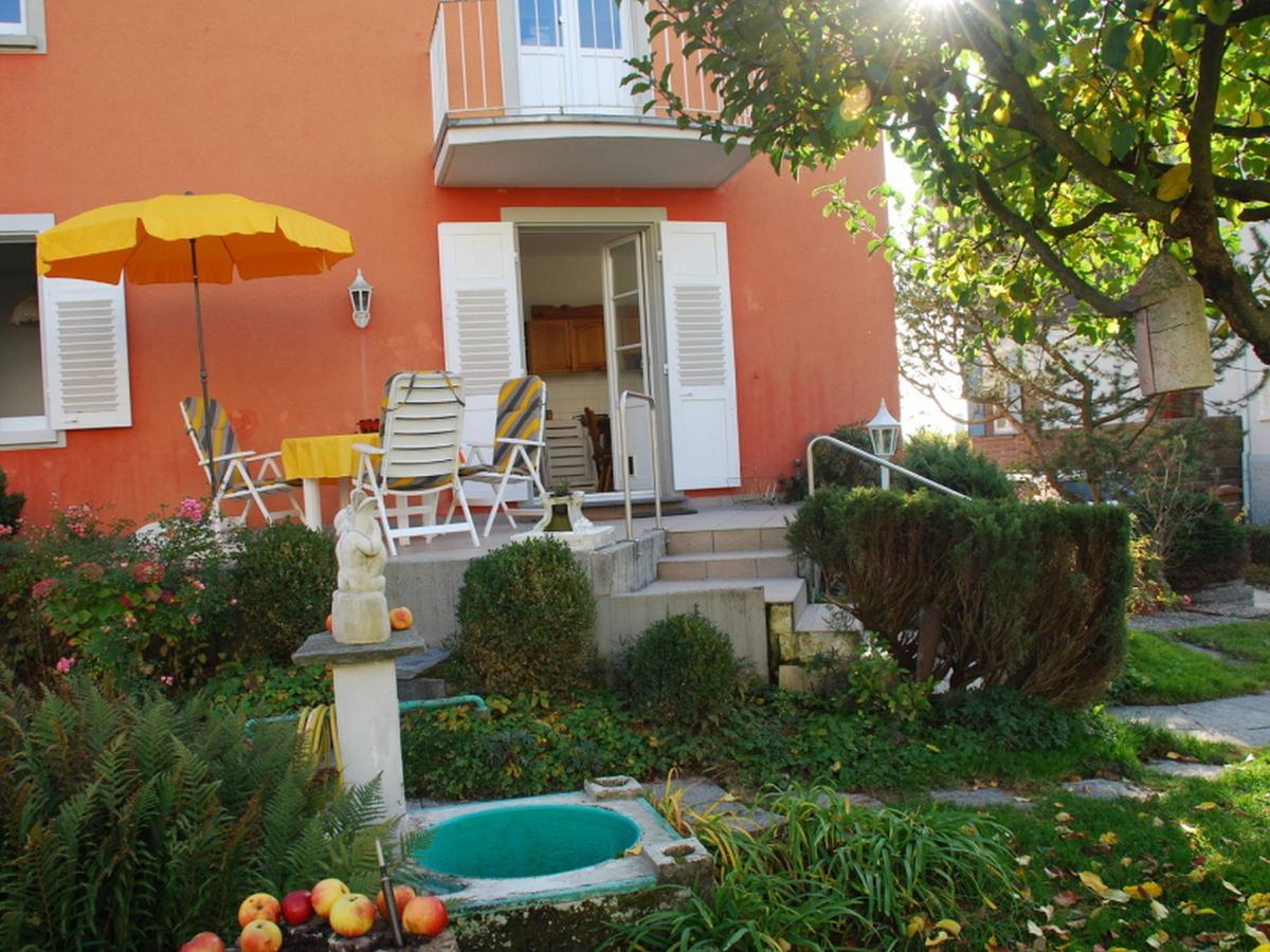 Rotes Haus Ueber Den Weinbergen Lägenhet Konstanz Exteriör bild